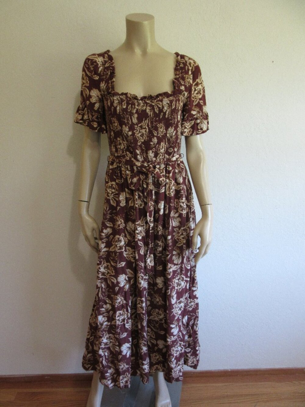 Chelsea-28 Rust Color Floral Pattern M Smocked Square Neck Maxi Dress